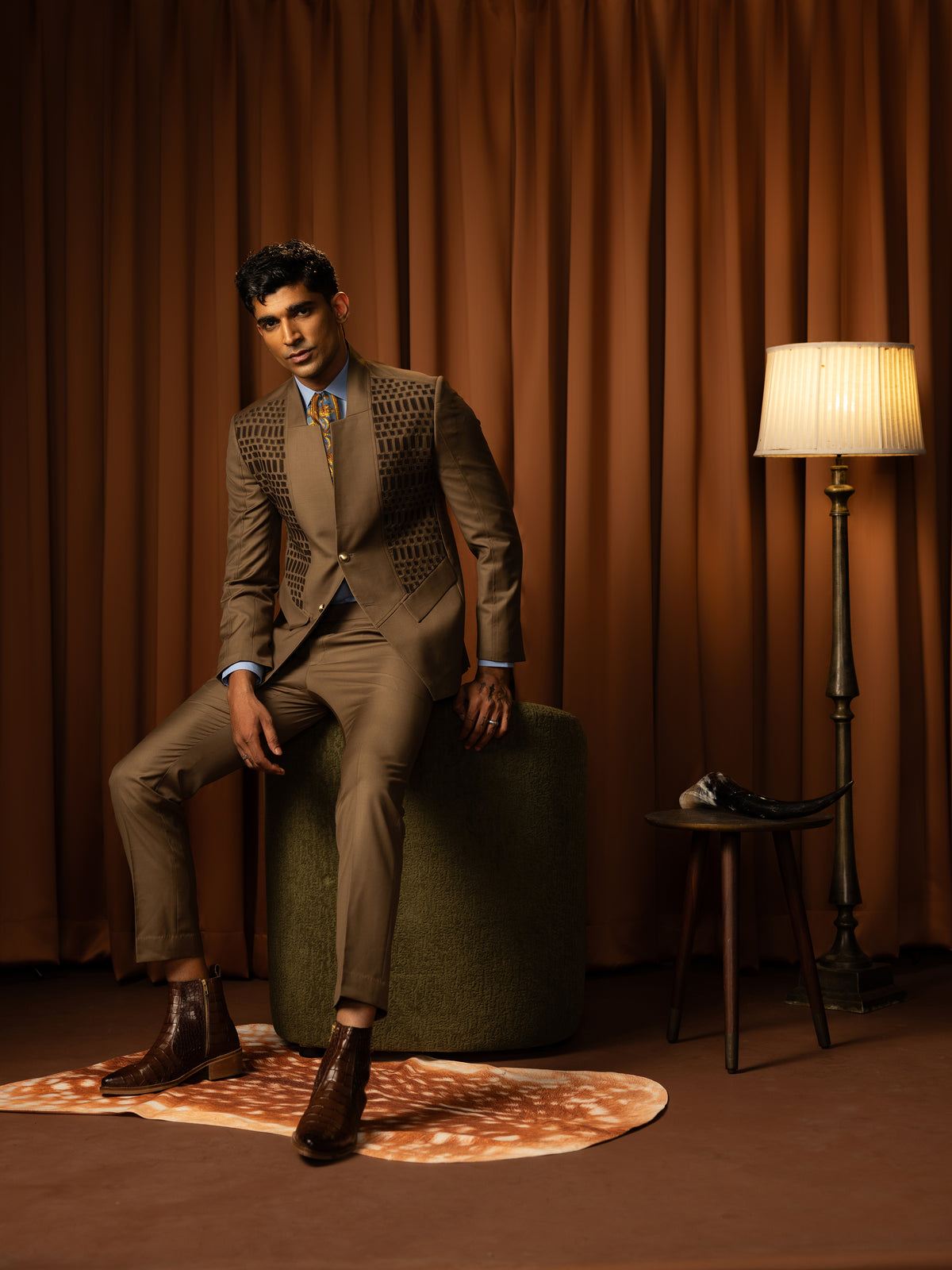 The Edifice Suit