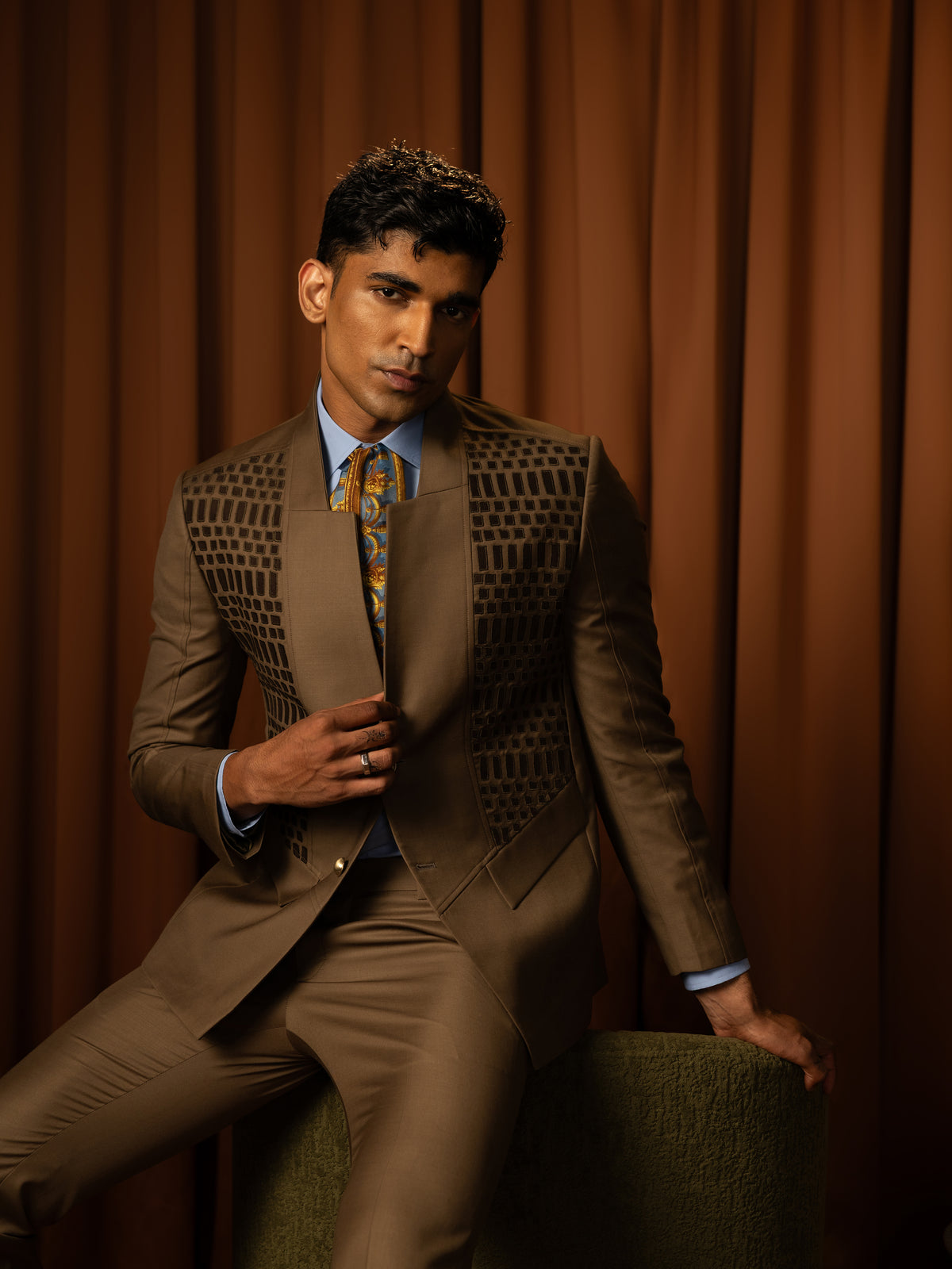 The Edifice Suit